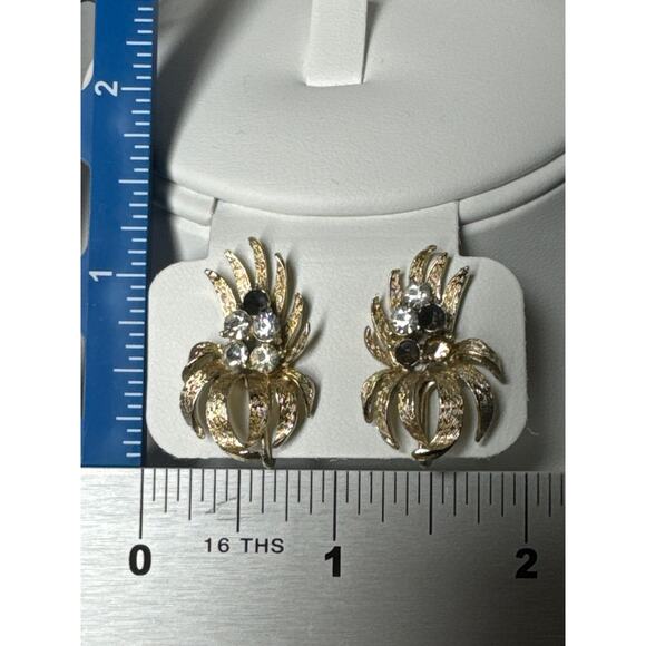 Vintage Coro stamped Spikey with rhinestone clip on earrings - Picture 8 of 10